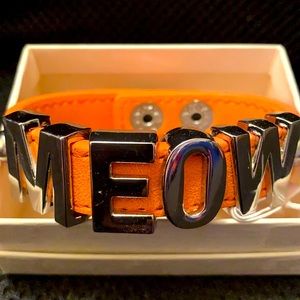 NWT BCBG Y2K SUEDE BRACELET IN BOX